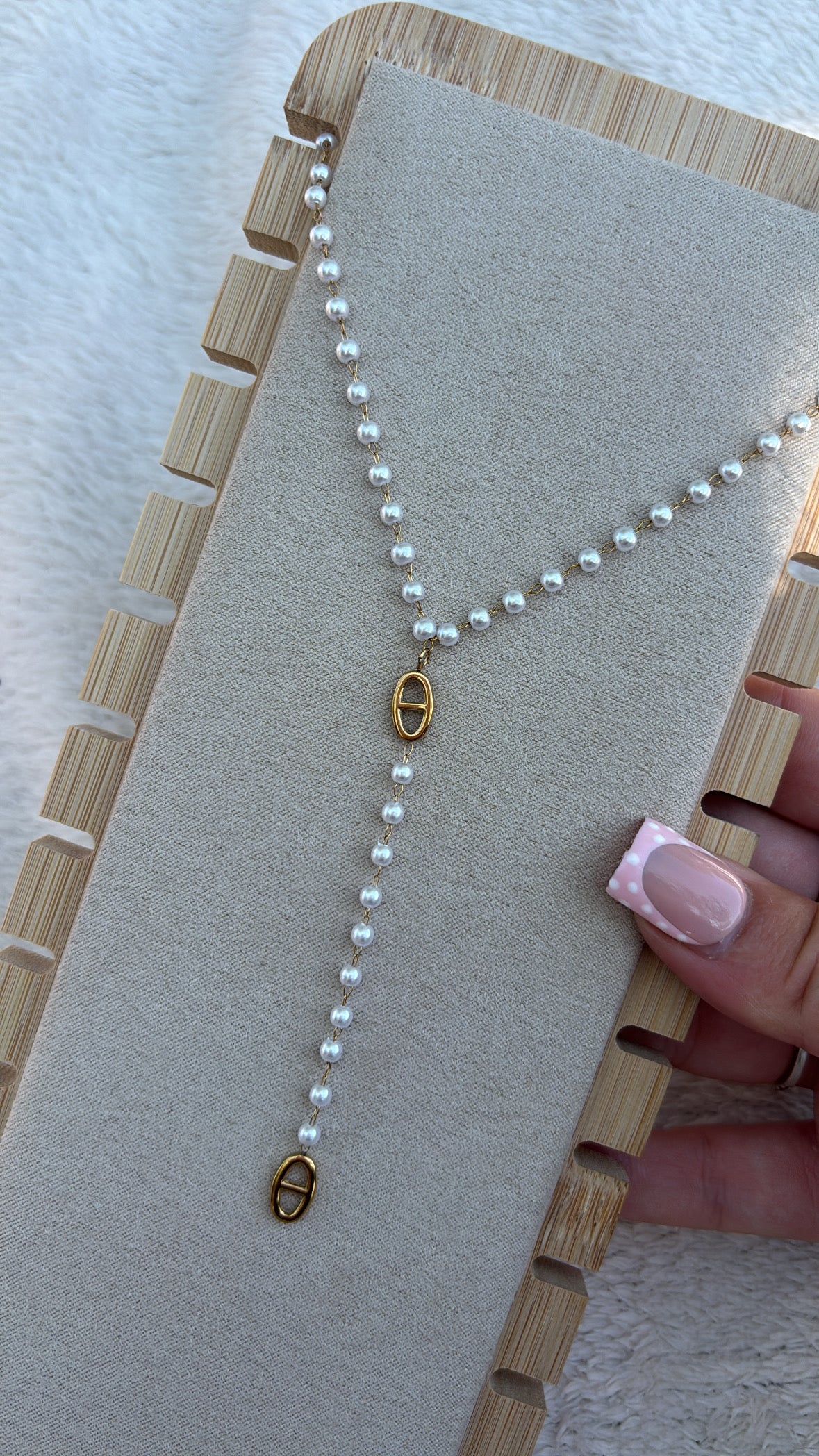 Collier Kelly