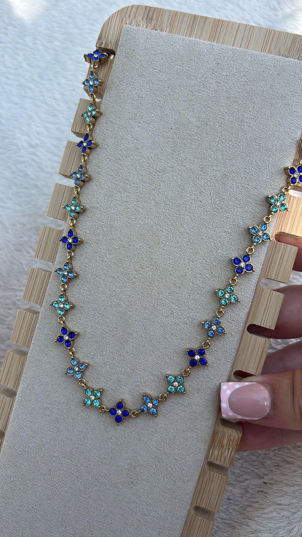 Collier Elina