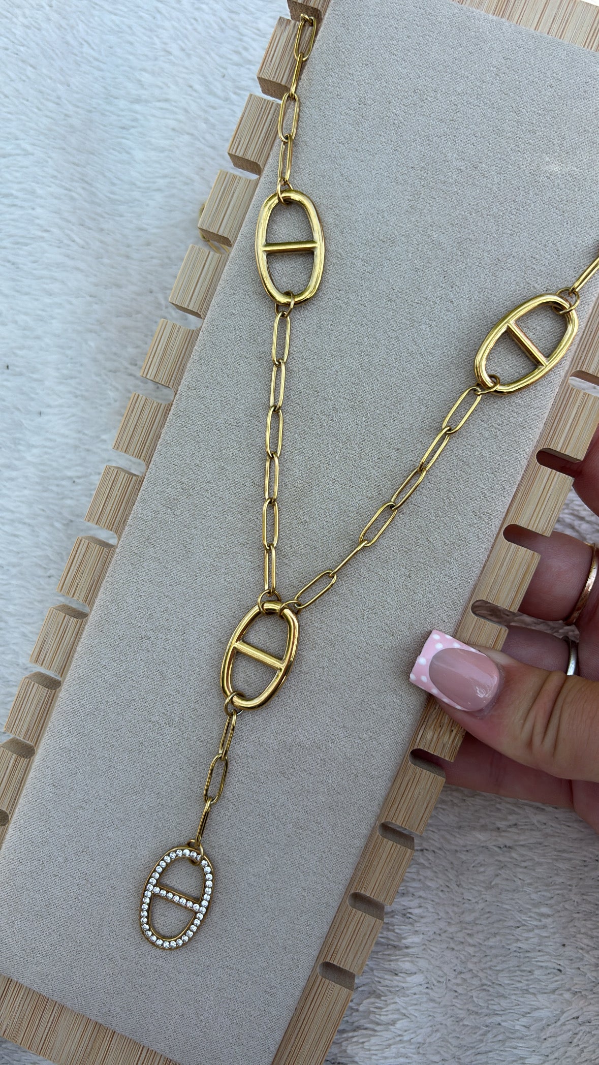 Collier Sarah